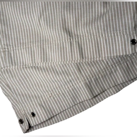 Alia Women's 18W Tan White Pinstripes Pull On Elastic Waist Capri Pants 35x20 - Picture 6 of 6